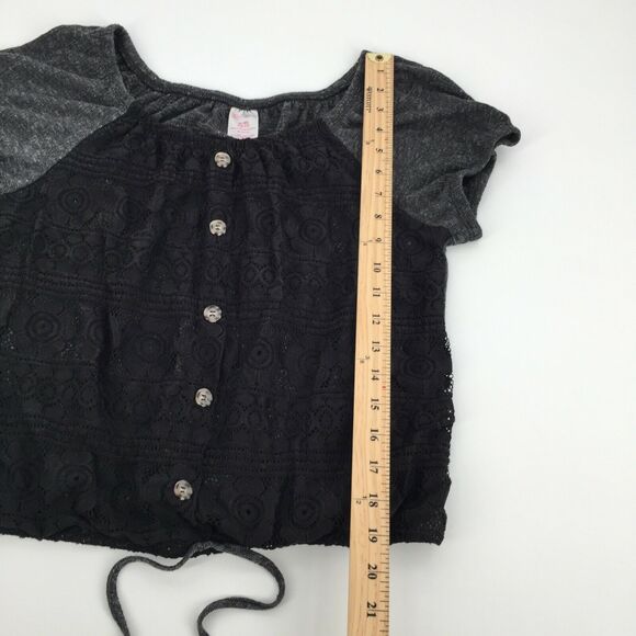 No Boundaries Lace Button Front Short Sleeve Top XL (15-17) Big Kids Gray Black - Picture 6 of 6
